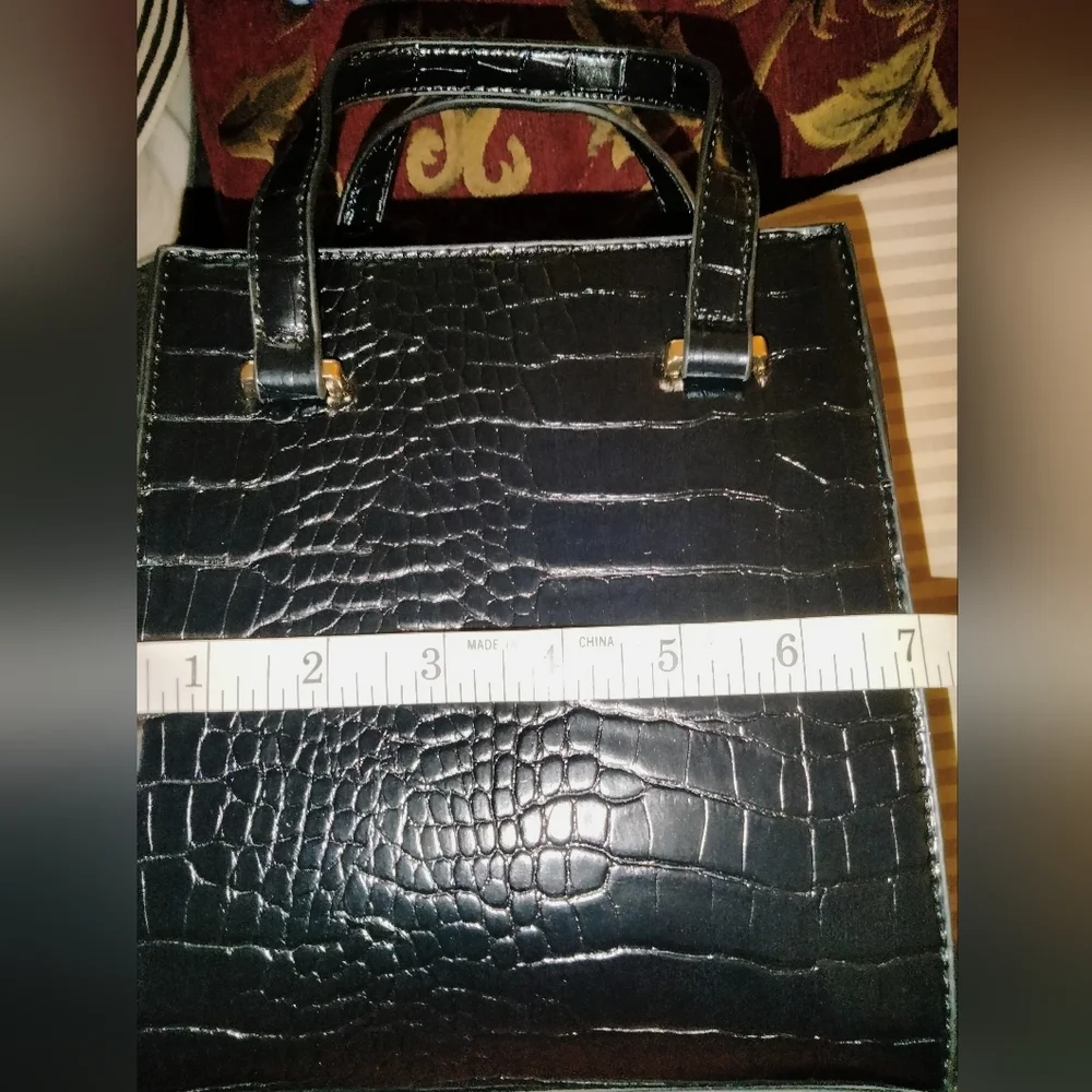 Black Croc Embossed Print Faux Leather Top Handle Square Shoulder/Tote